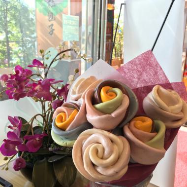 愛情玫瑰饅頭(6入) $180